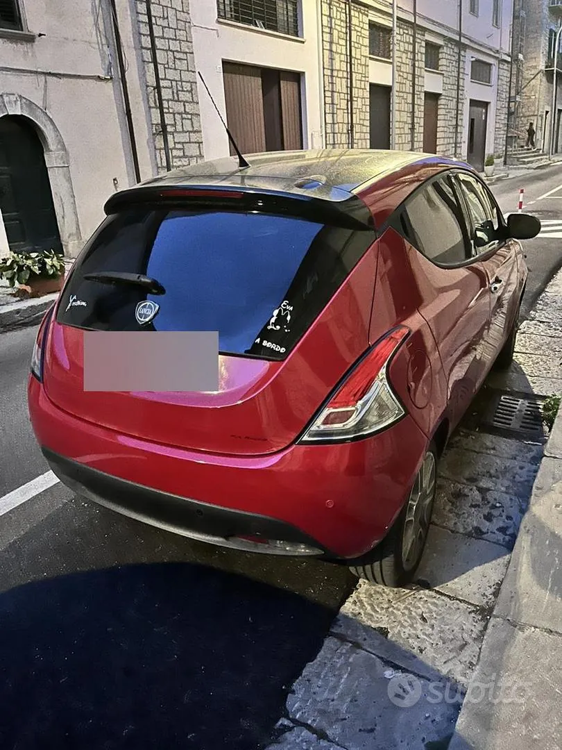 Lancia Ypsilon 2012 photo 4