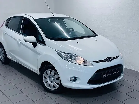 Ford Fiesta 2012 photo 2