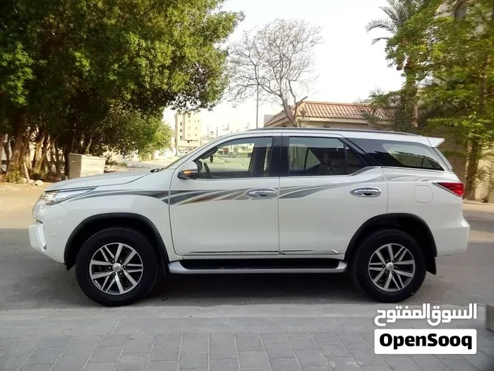 Toyota Fortuner 2019 photo 3