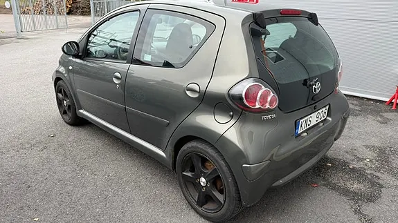 Toyota Aygo 2010 photo 3