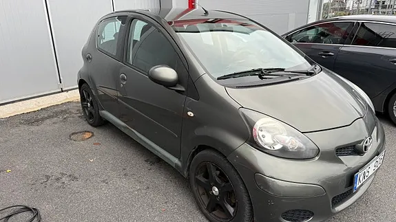 Toyota Aygo 2010 photo 2