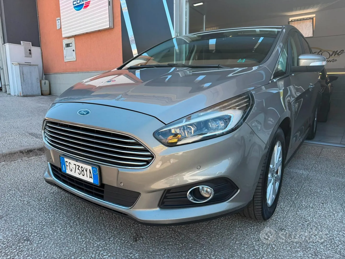 Ford S-Max 2017 photo 3