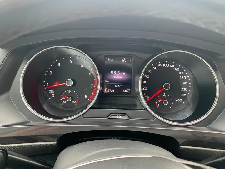 Volkswagen Tiguan 2018 photo 5