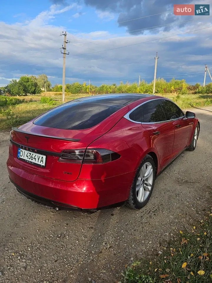 Tesla Model S 2013 photo 3