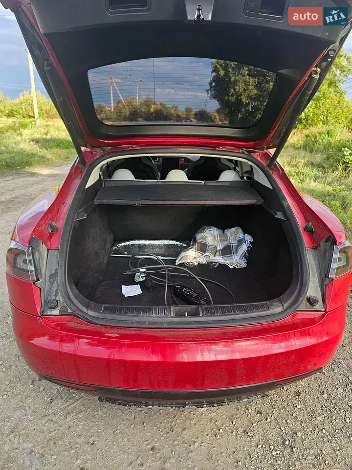 Tesla Model S 2013 photo 5