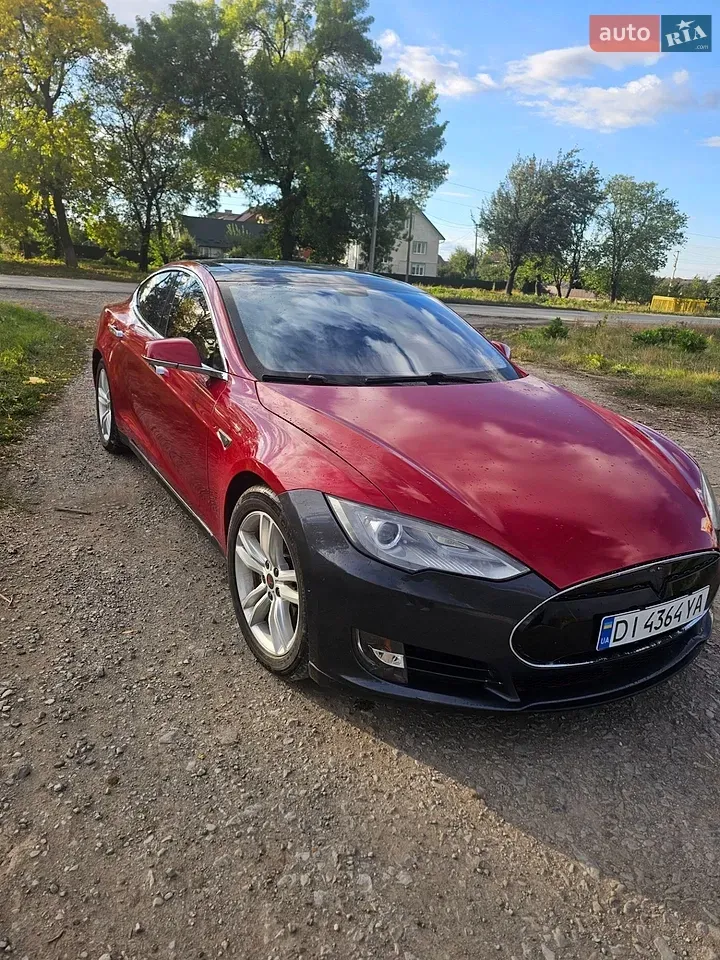 Tesla Model S