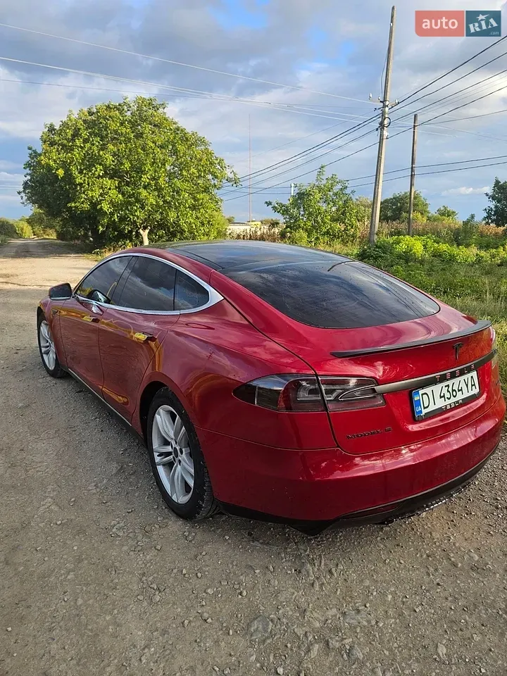 Tesla Model S 2013 photo 4