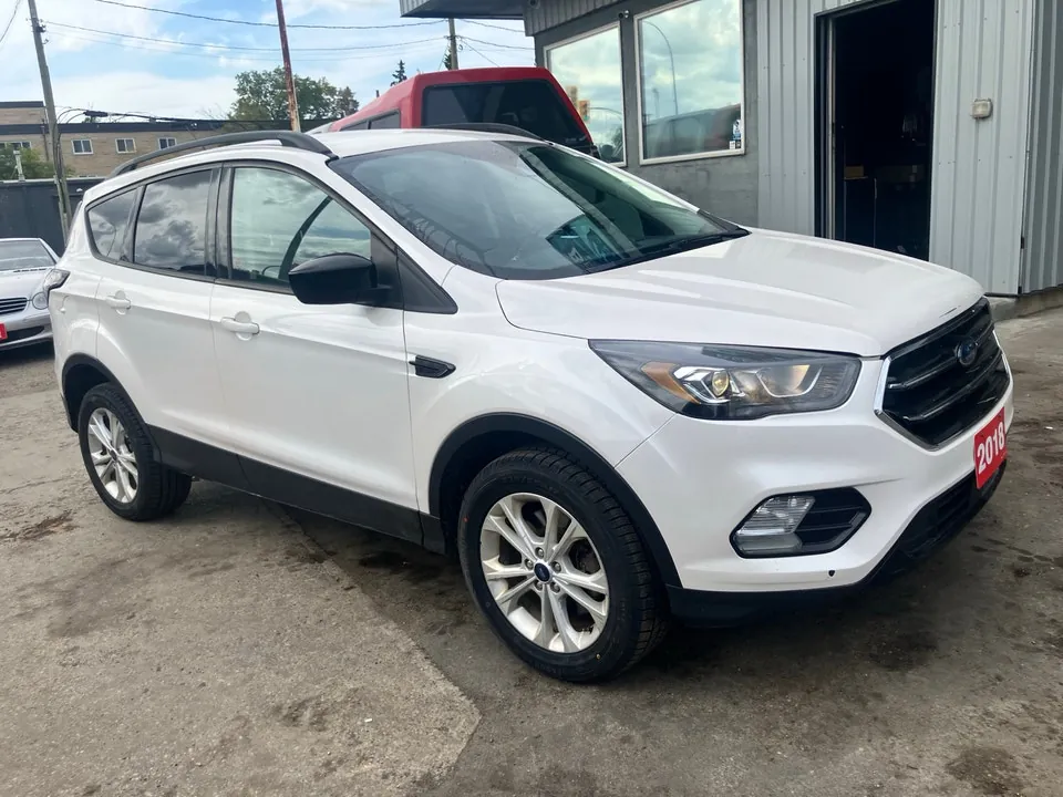 Ford Escape 2018 photo 3