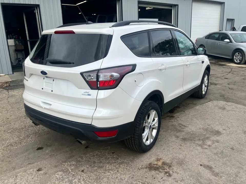 Ford Escape 2018 photo 4