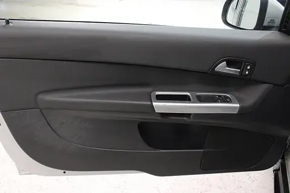 Volvo C30 2011 photo 5