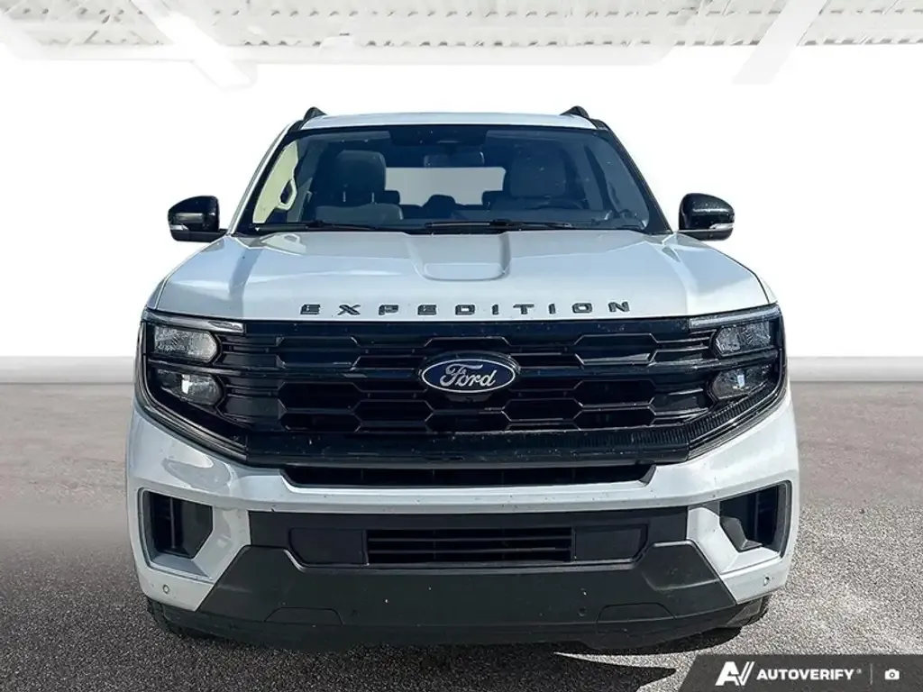 Ford Expedition 2025 photo 2