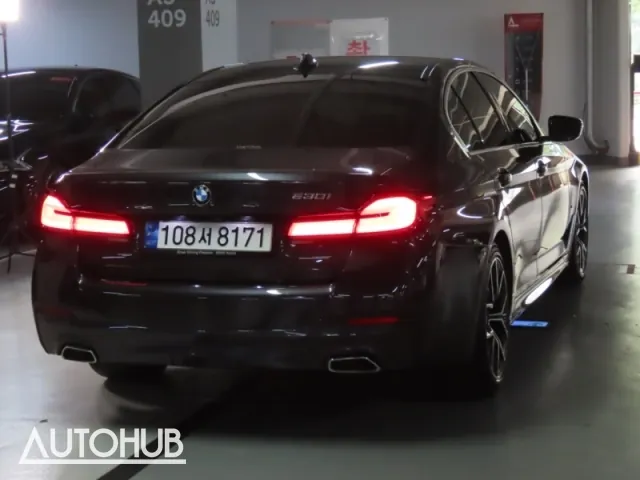 BMW 5 Series 2021 photo 3