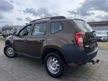 Dacia Duster 2011 photo 3