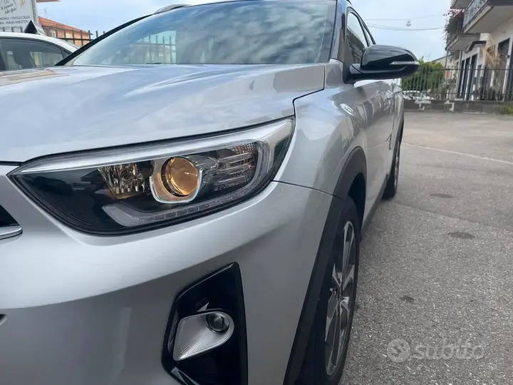 Kia Stonic 2018 photo 4