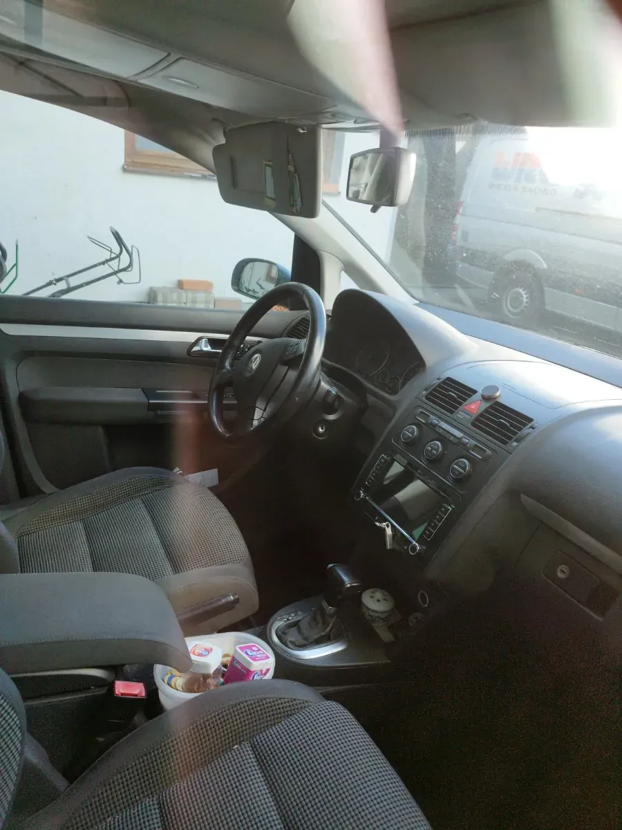 Volkswagen Touran 2006 photo 3