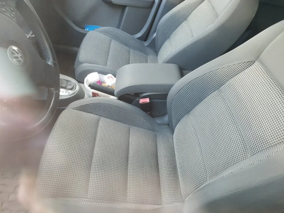 Volkswagen Touran 2006 photo 2