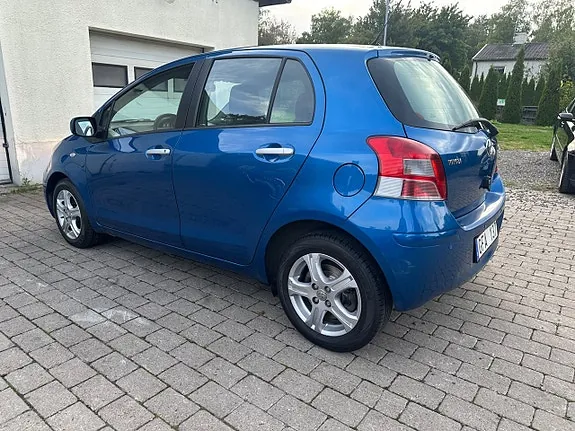 Toyota Yaris 2010 photo 4