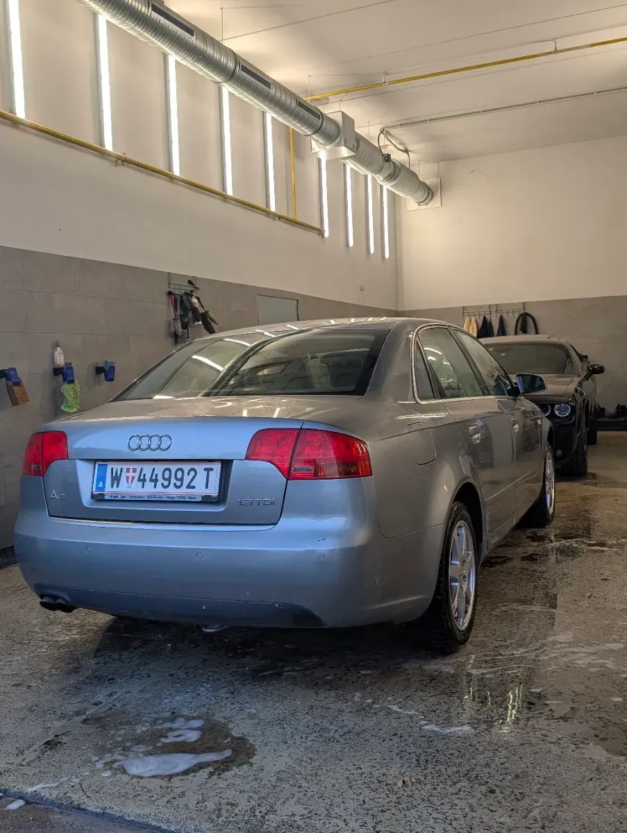 Audi A4 2006 photo 2