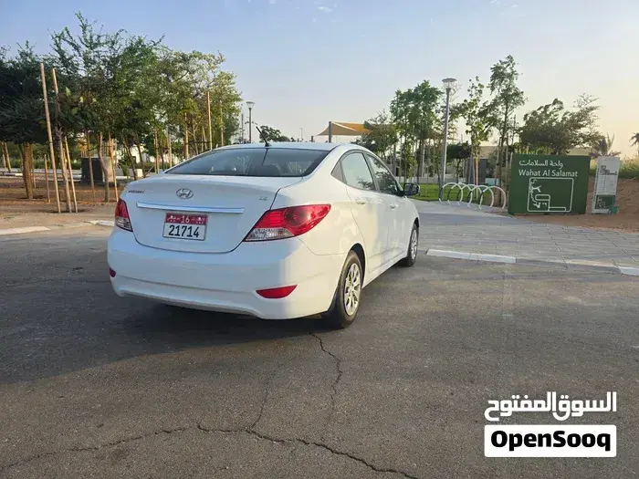 Hyundai Accent 2017 photo 4