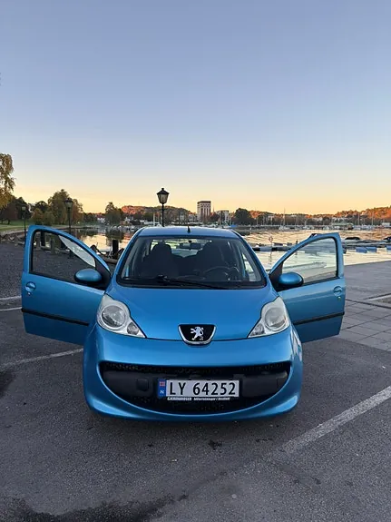 Peugeot 107 2007 photo 2