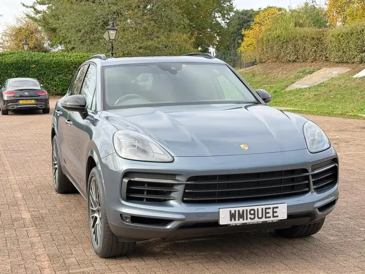 Porsche Cayenne 2019 photo 2