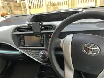 Toyota Aqua 2012 photo 5