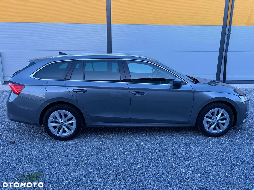 Skoda Octavia 2025 photo 5
