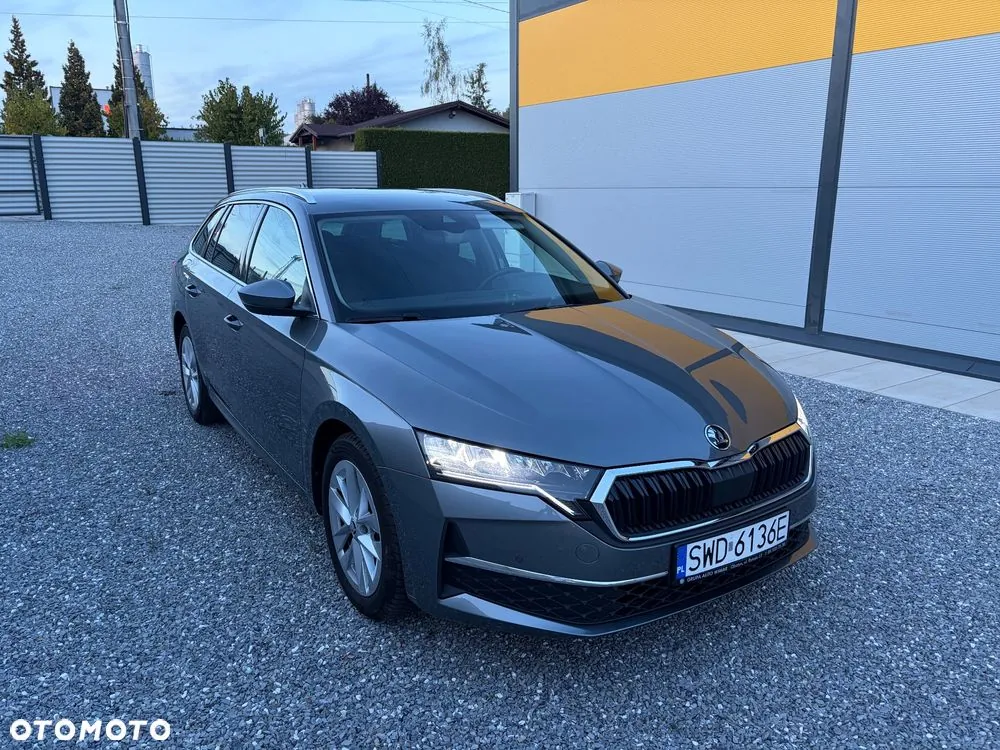 Skoda Octavia 2025 photo 3