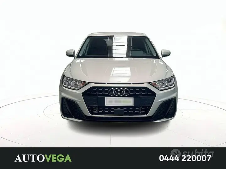 Audi A1 2024 photo 2
