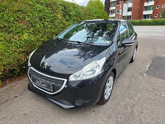 Peugeot 208 2014 photo 3
