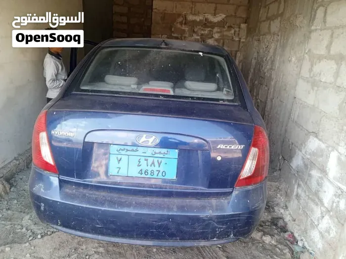 Hyundai Accent 2010 photo 3