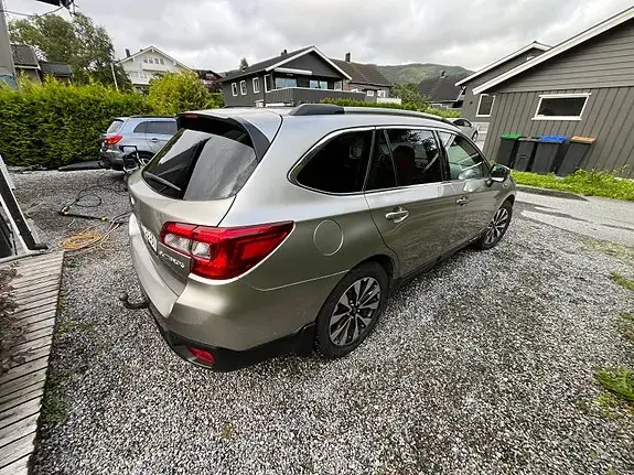 Subaru Outback 2016 photo 3