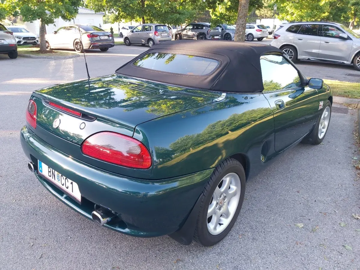 MG Mg F 1998 photo 3