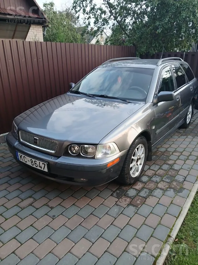 Volvo V40 2004 photo 4