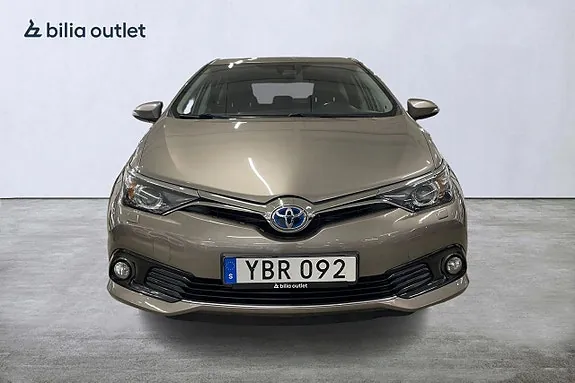 Toyota Auris 2016 photo 3