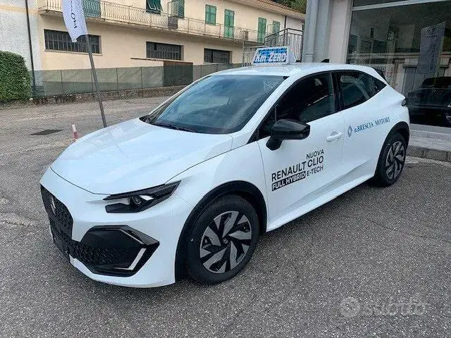 Renault Clio 2026 photo 2