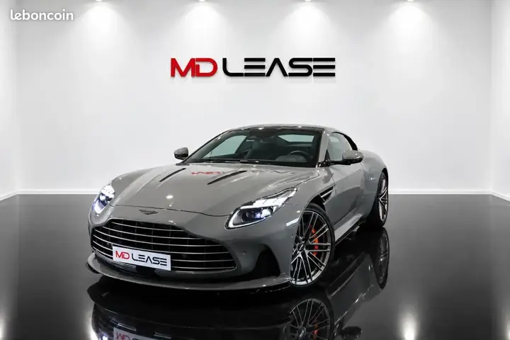 Aston Martin Db12