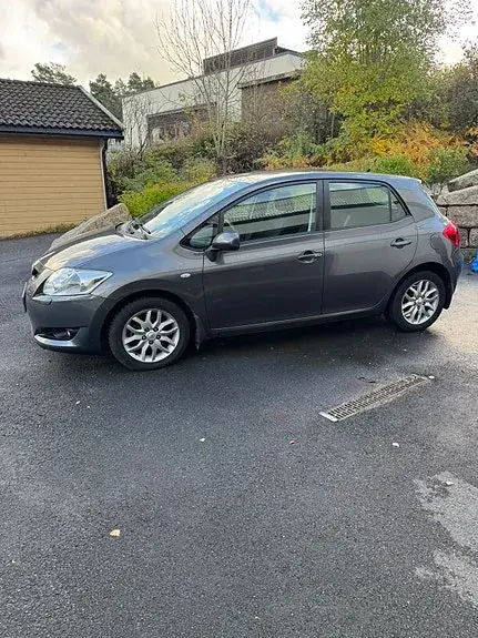Toyota Auris 2008 photo 3