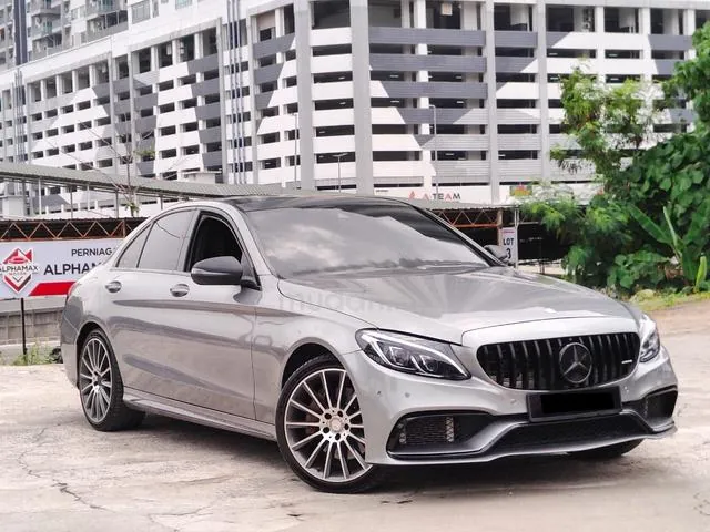 Mercedes-Benz C300