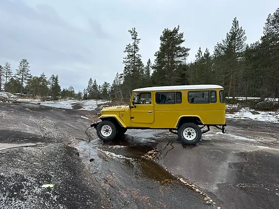 Toyota Land Cruiser 1974 photo 5