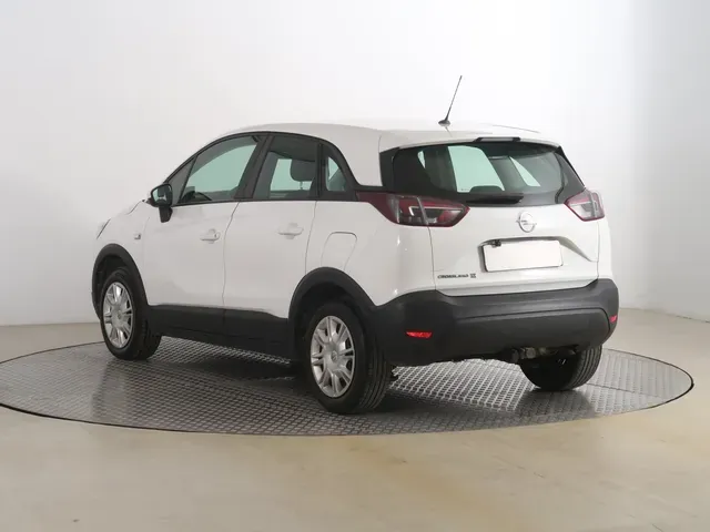 Opel Crossland 2020 photo 3