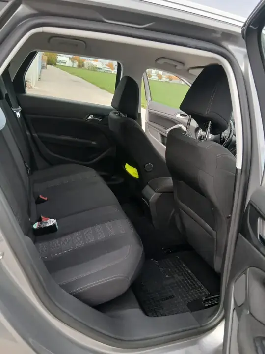 Peugeot 308 2017 photo 3
