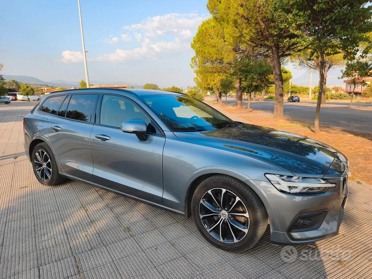Volvo V60 2020 photo 3