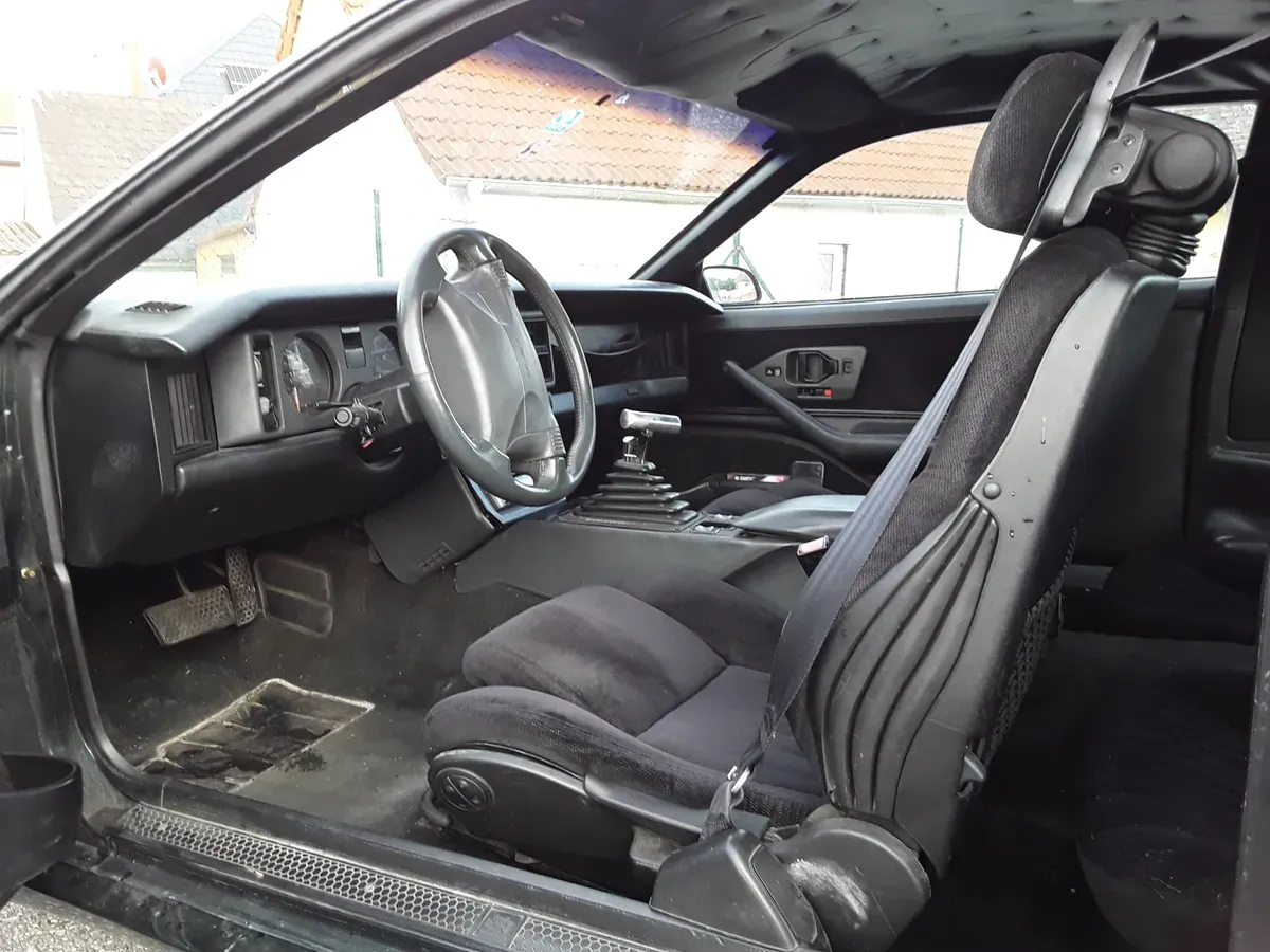Pontiac Firebird 1991 photo 2