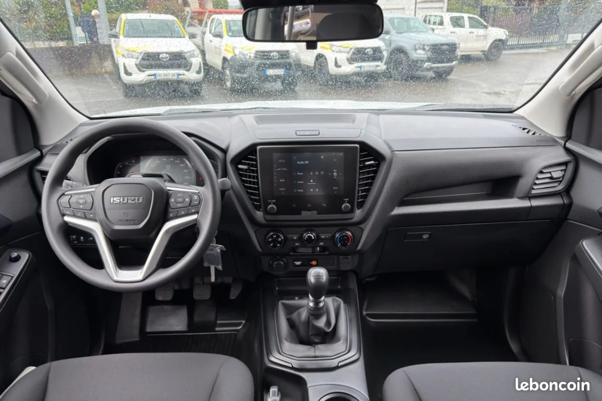 Isuzu D-Max 2026 photo 3