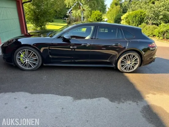 Porsche Panamera 2019 photo 2