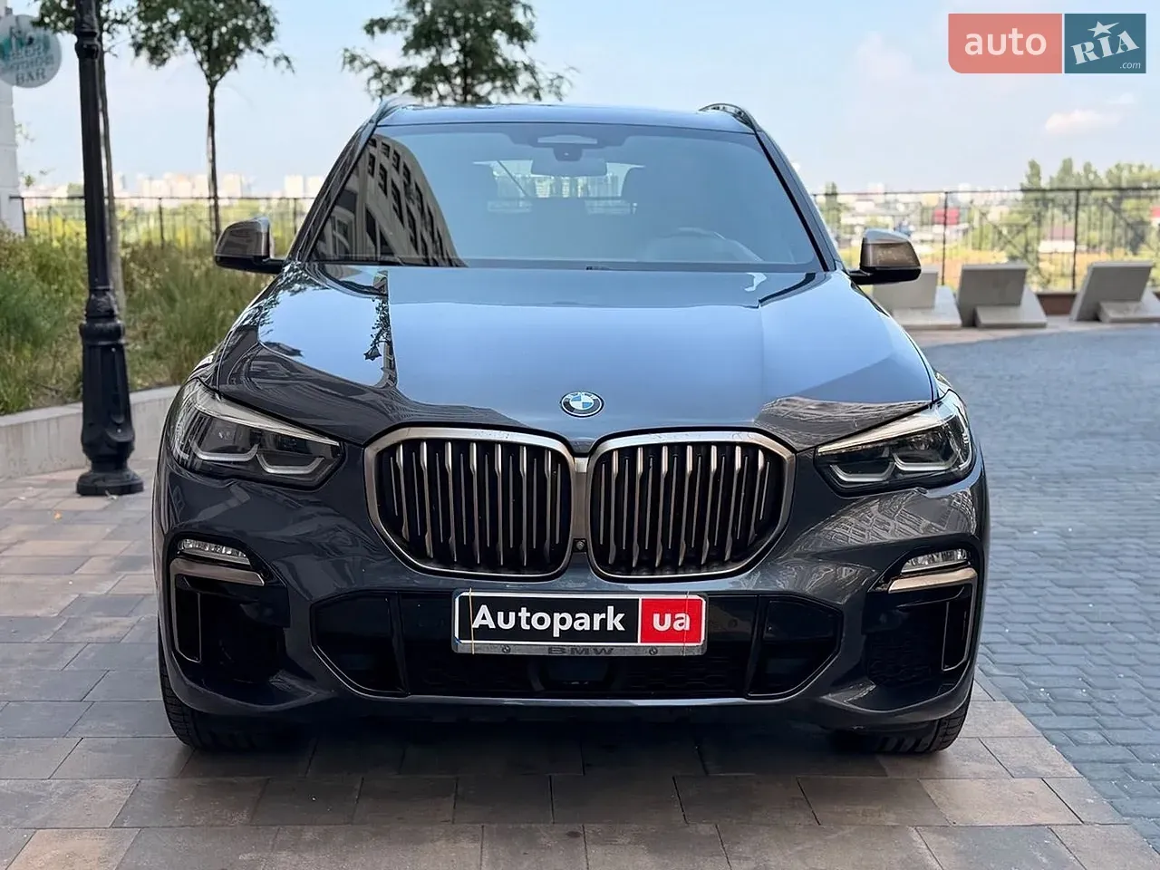 BMW X5 2019 photo 2