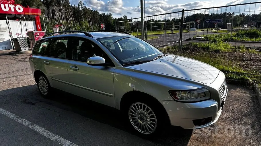 Volvo V50