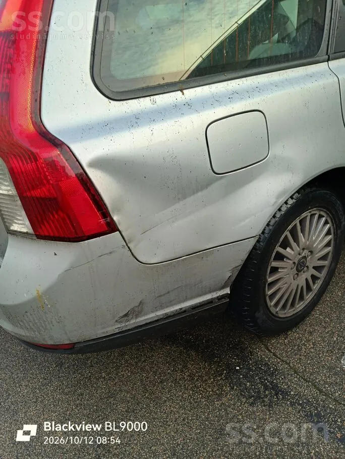 Volvo V50 2009 photo 2