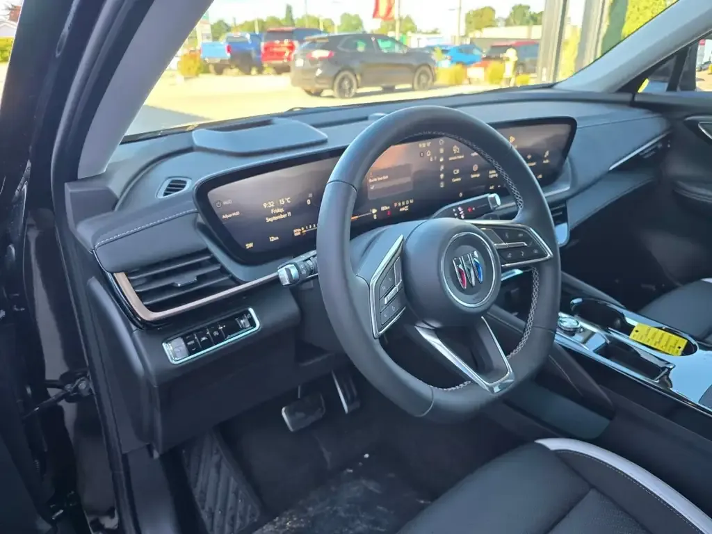 Buick Envision 2026 photo 4